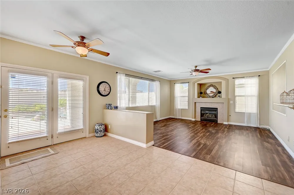 4387 Spooner Lake Circle Las Vegas, NV 89147