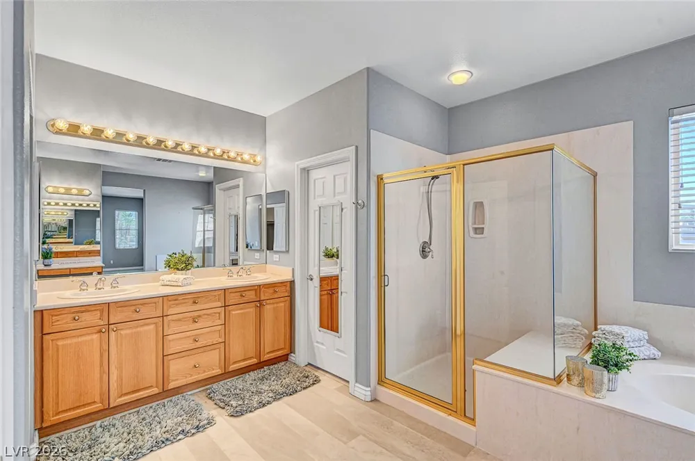 4387 Spooner Lake Circle Las Vegas, NV 89147