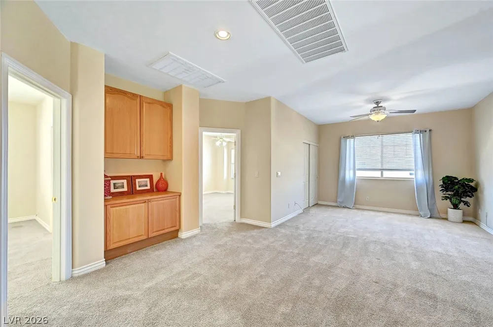 4387 Spooner Lake Circle Las Vegas, NV 89147
