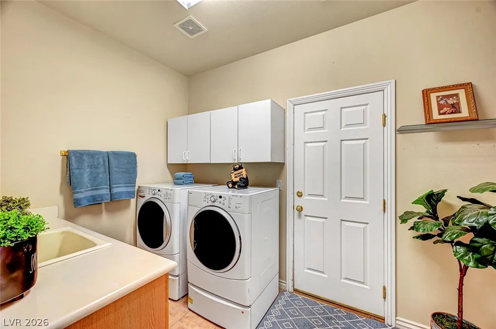 4387 Spooner Lake Circle Las Vegas, NV 89147