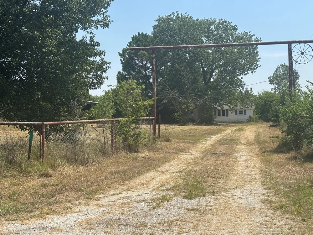 3548 Highway 48 Highway Holdenville, OK 74848