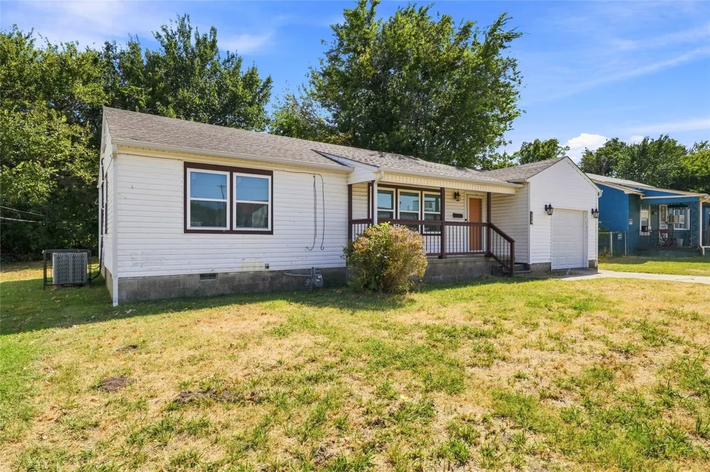 248 E Zion Place Tulsa, OK 74106