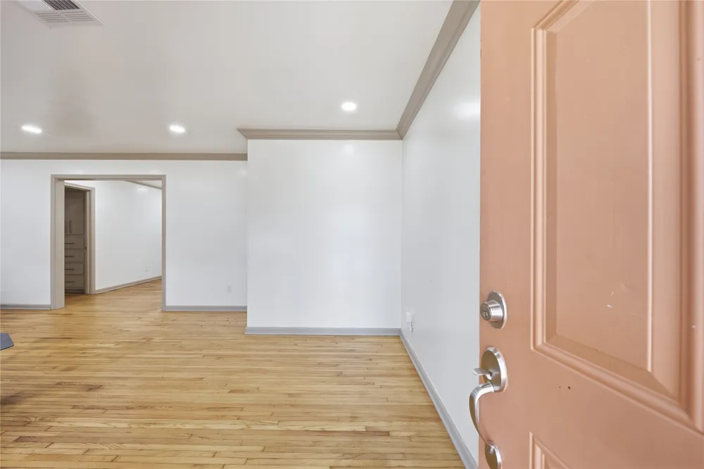 248 E Zion Place Tulsa, OK 74106