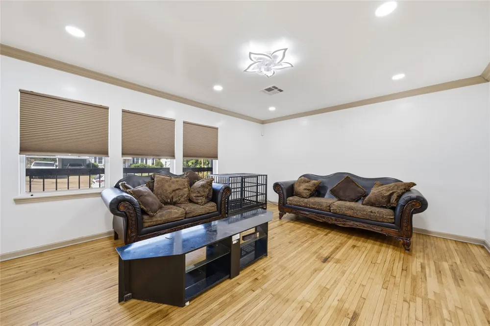 248 E Zion Place Tulsa, OK 74106