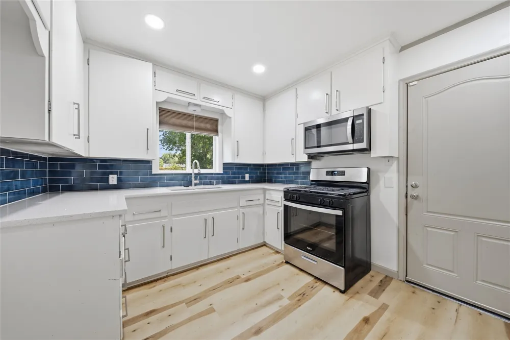 248 E Zion Place Tulsa, OK 74106