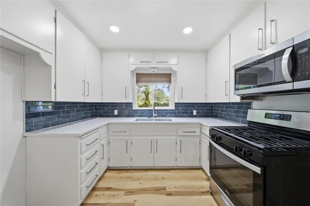 248 E Zion Place Tulsa, OK 74106
