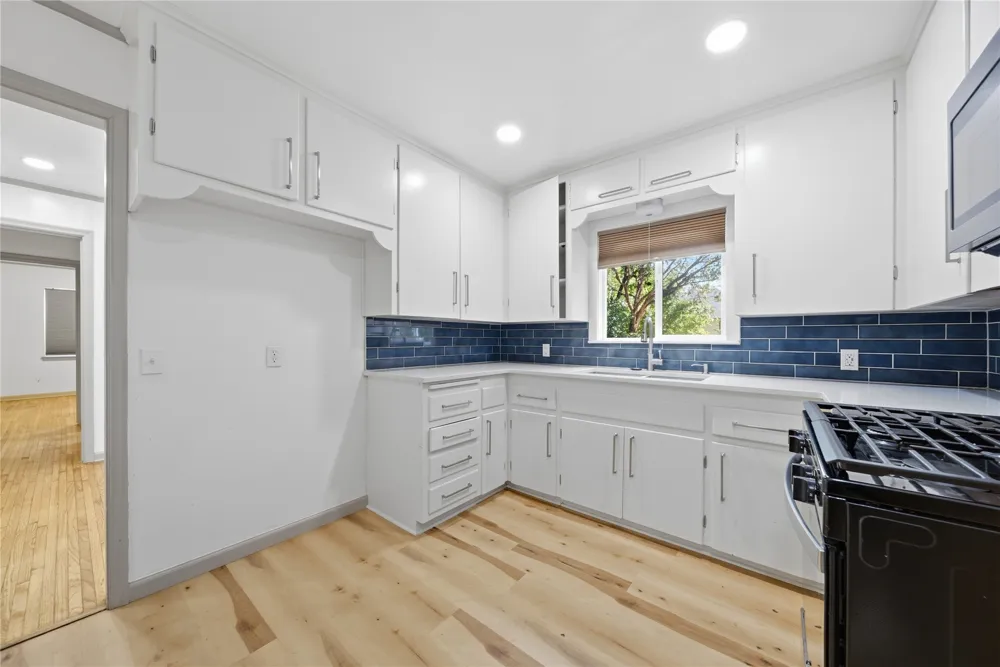 248 E Zion Place Tulsa, OK 74106
