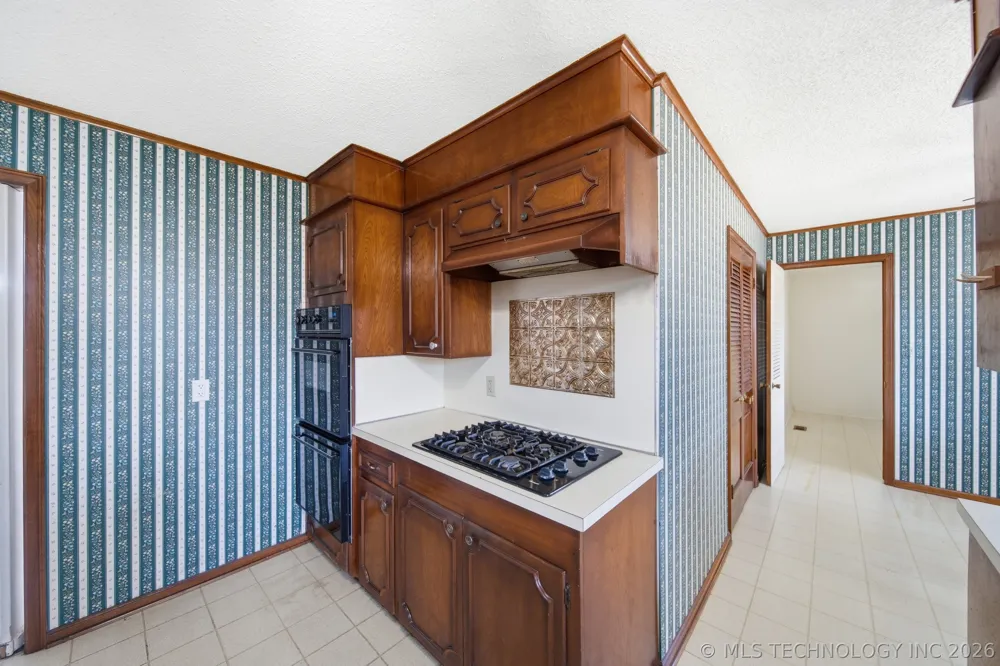 3747 S Canton Avenue Tulsa, OK 74135