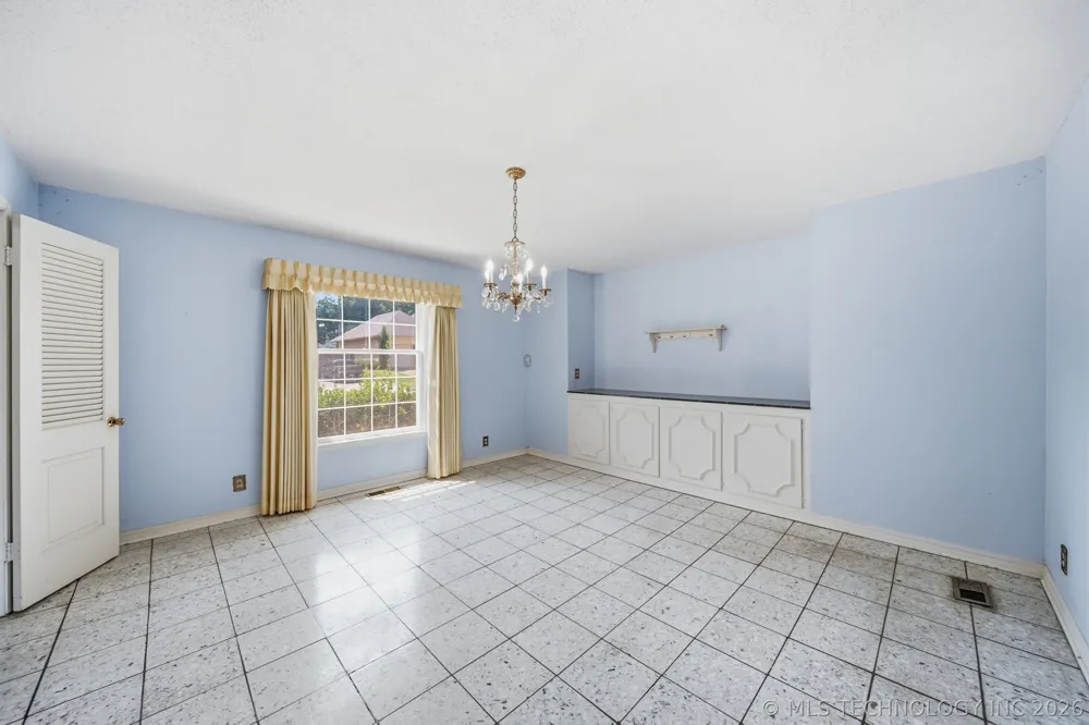3747 S Canton Avenue Tulsa, OK 74135