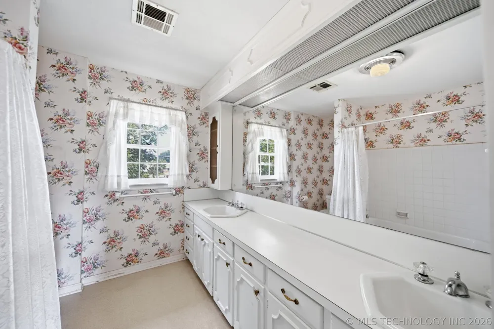 3747 S Canton Avenue Tulsa, OK 74135