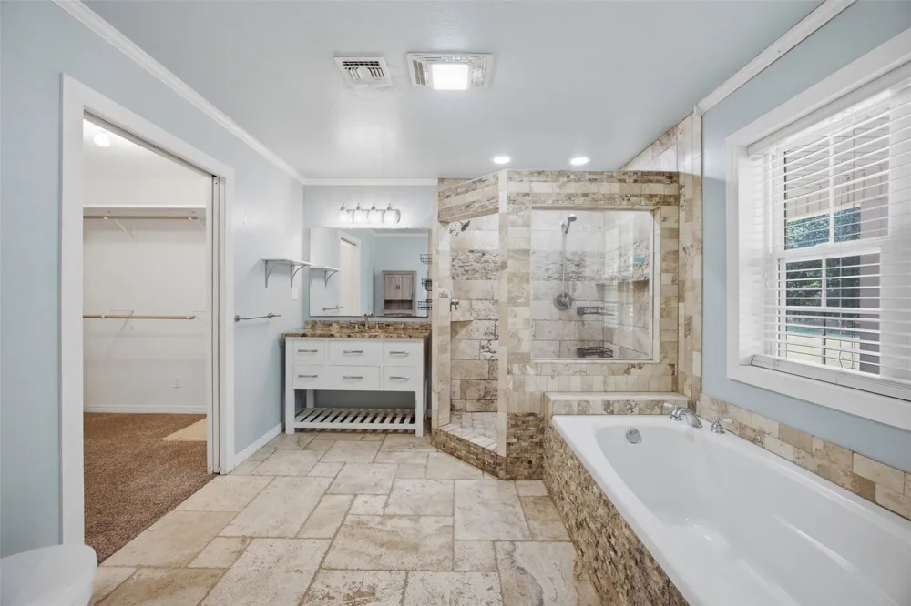 800 Linn Hartshorne, OK 74547