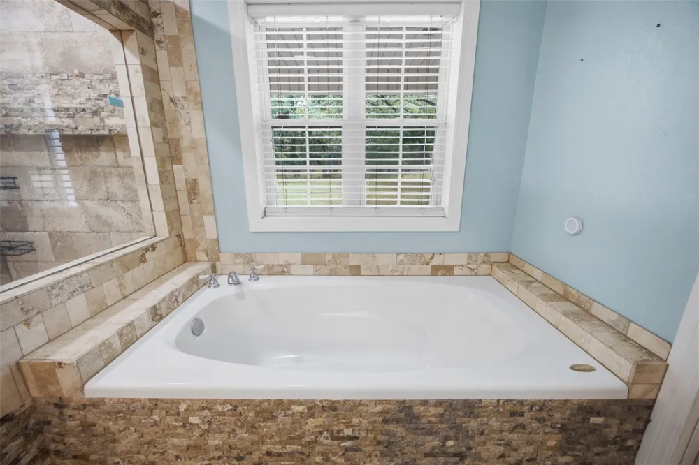 800 Linn Hartshorne, OK 74547