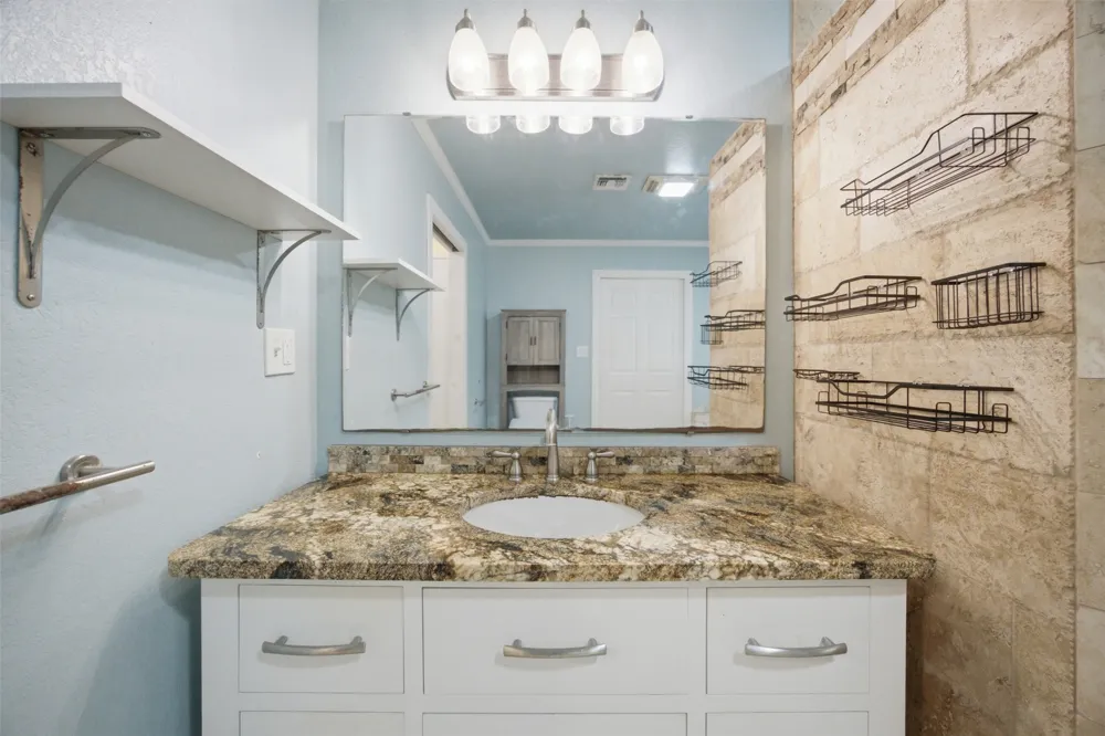800 Linn Hartshorne, OK 74547