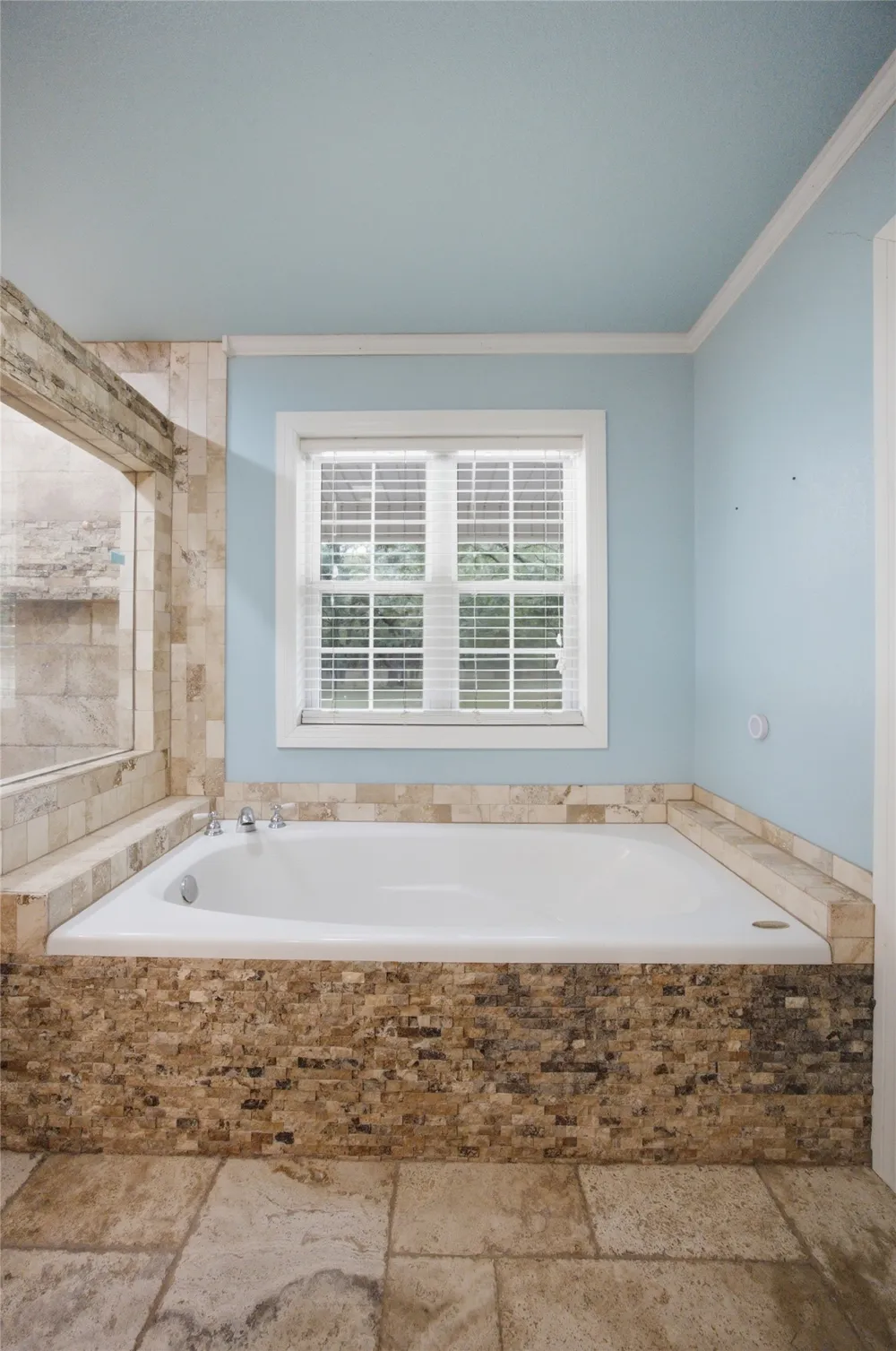 800 Linn Hartshorne, OK 74547