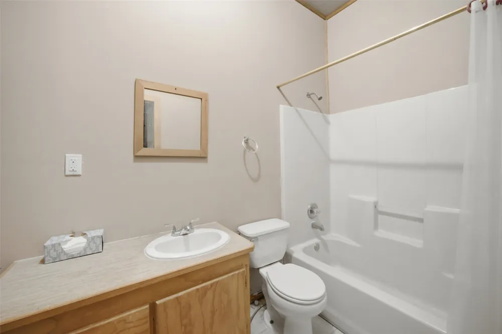 800 Linn Hartshorne, OK 74547