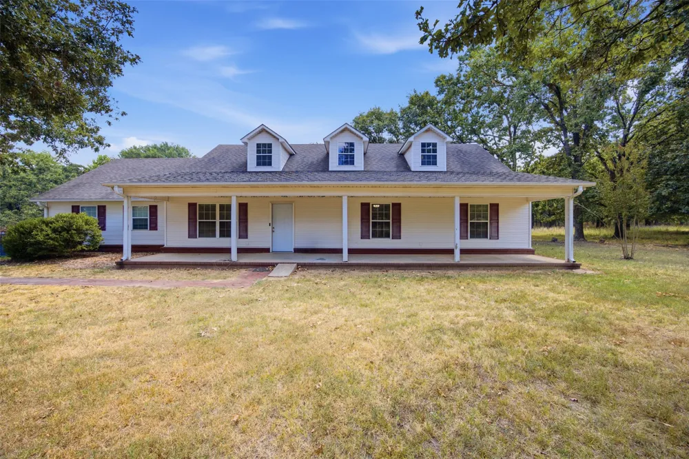 800 Linn Hartshorne, OK 74547
