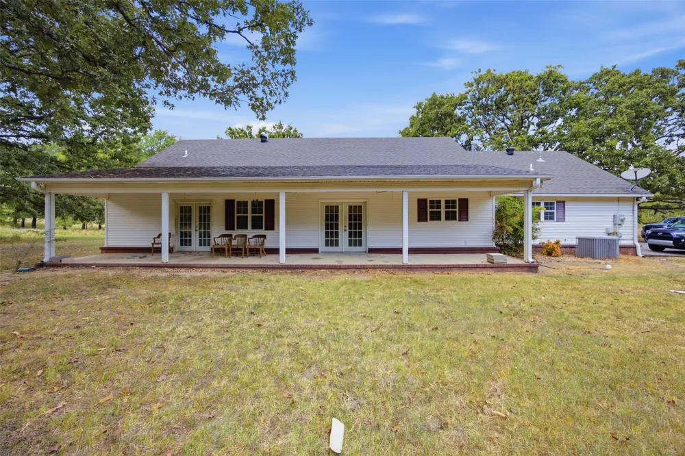 800 Linn Hartshorne, OK 74547
