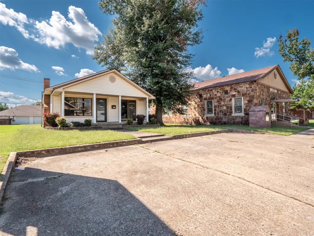426 E Wyandotte McAlester, OK 74501