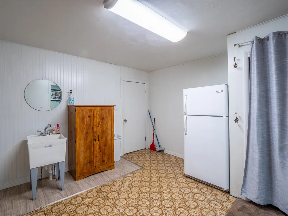 426 E Wyandotte McAlester, OK 74501