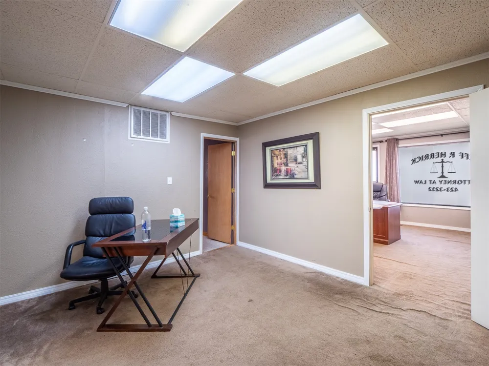 426 E Wyandotte McAlester, OK 74501