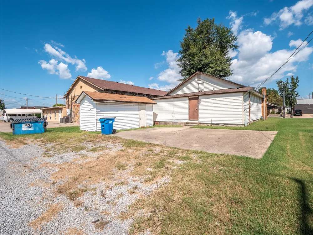 426 E Wyandotte McAlester, OK 74501