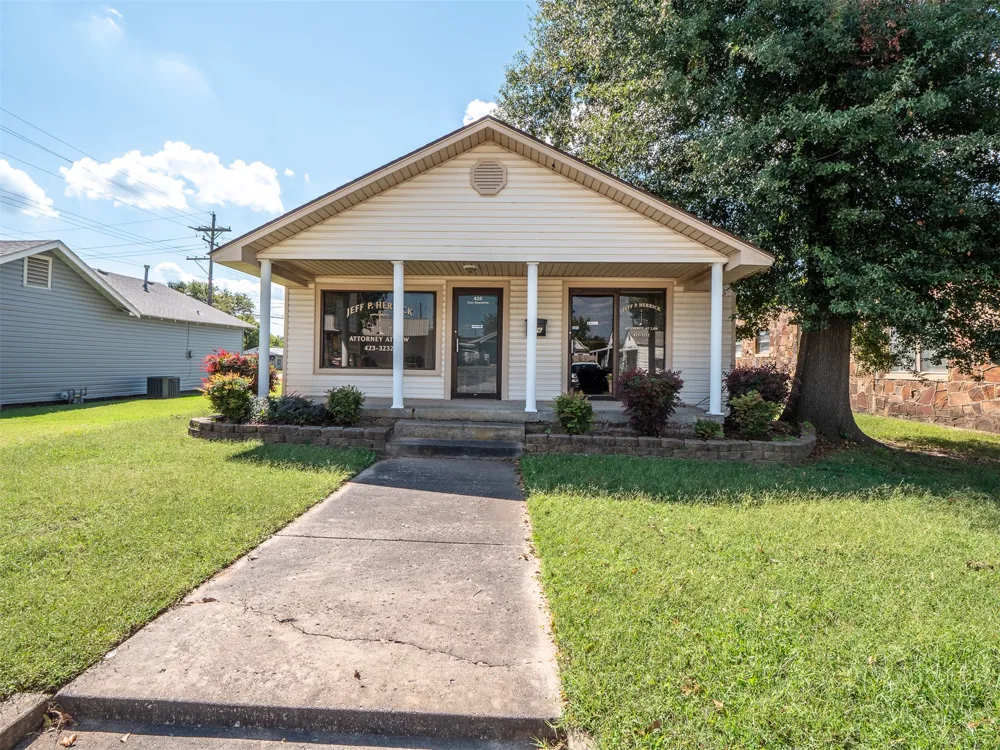 426 E Wyandotte McAlester, OK 74501