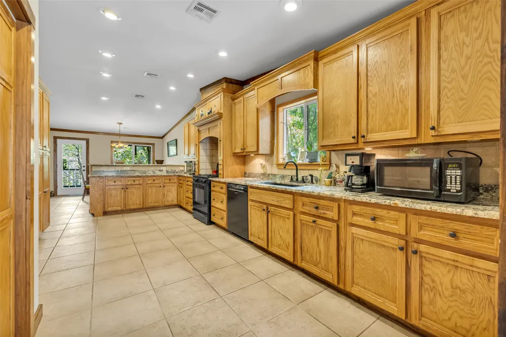 33811 S 544 ROAD Jay, OK 74346