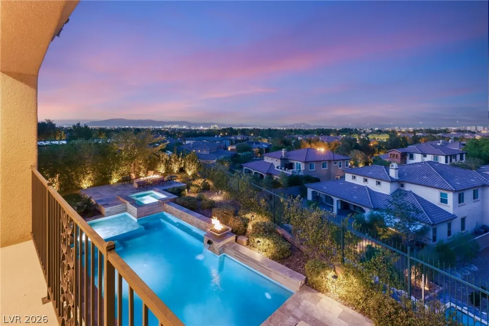 8 Olympia Chase Drive Las Vegas, NV 89141