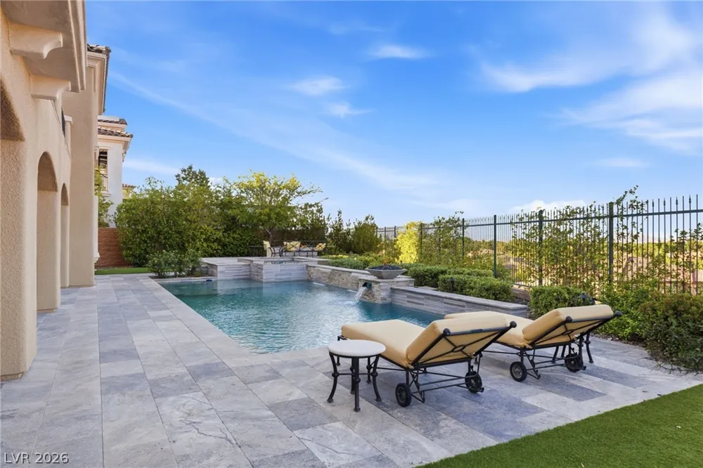 8 Olympia Chase Drive Las Vegas, NV 89141