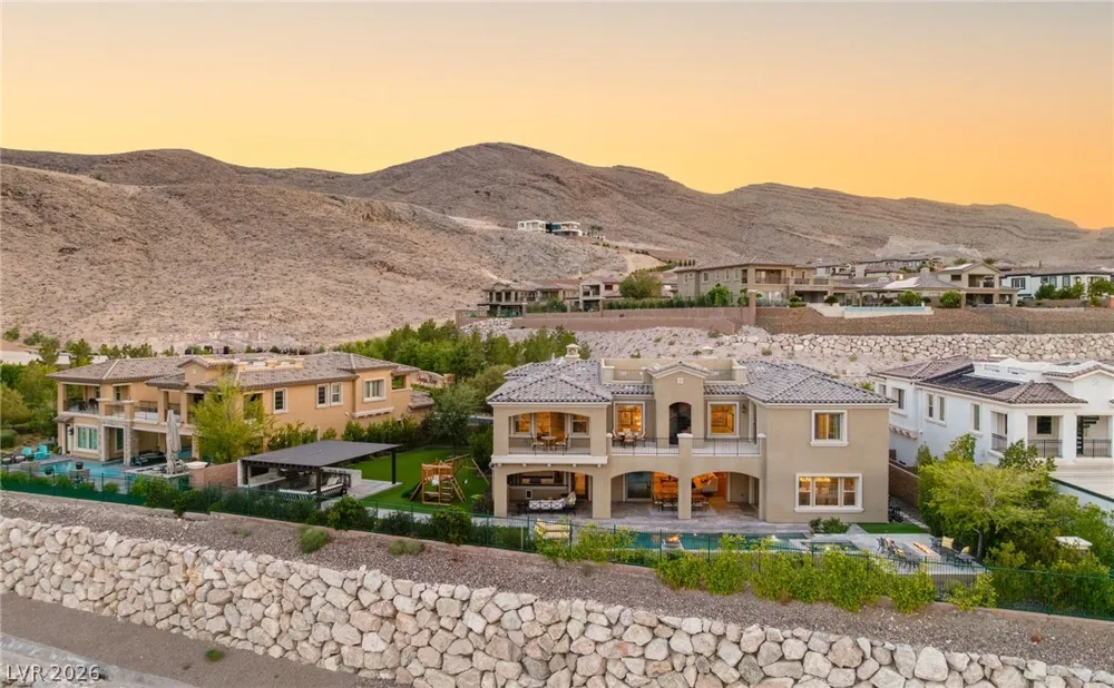 8 Olympia Chase Drive Las Vegas, NV 89141