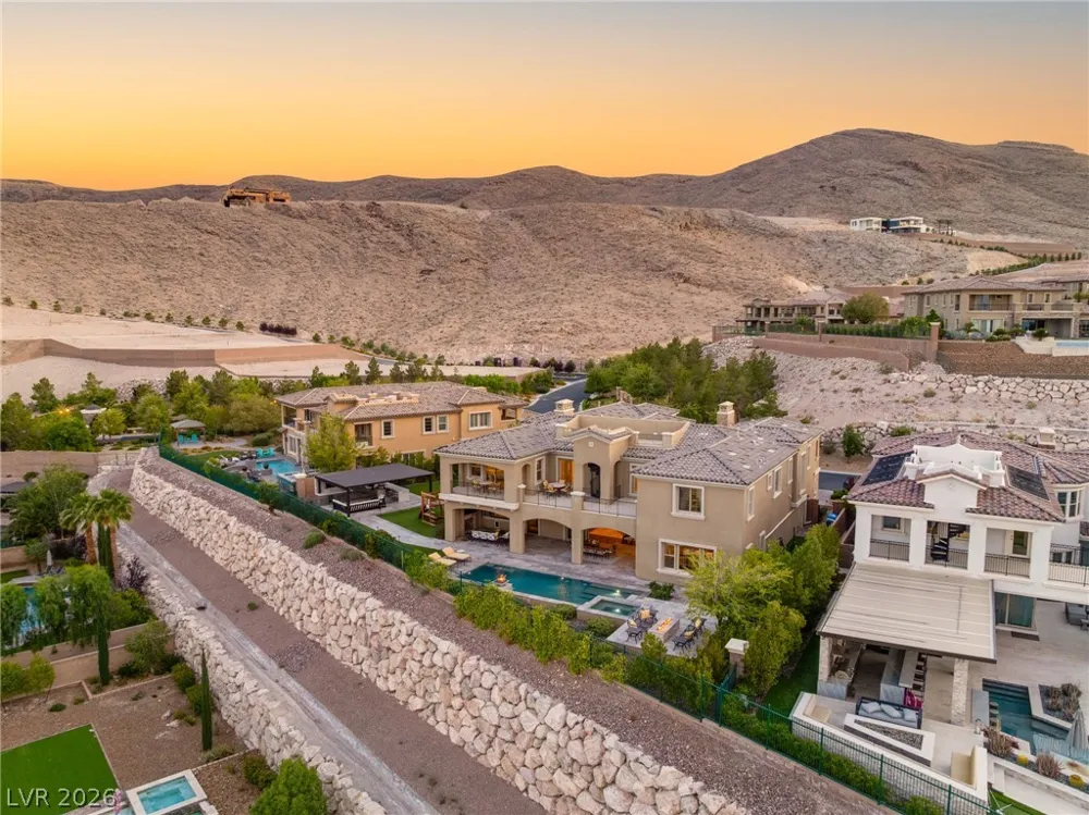 8 Olympia Chase Drive Las Vegas, NV 89141