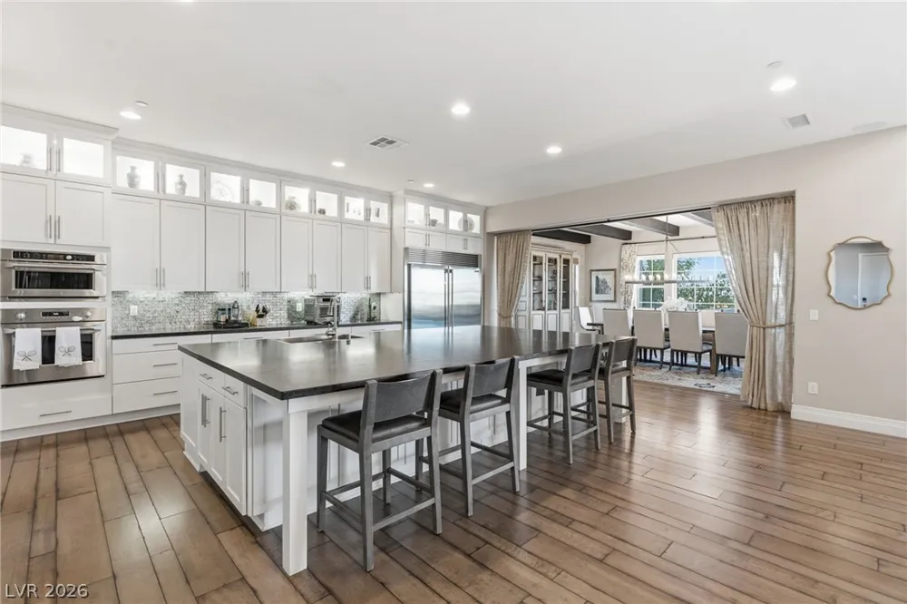 8 Olympia Chase Drive Las Vegas, NV 89141