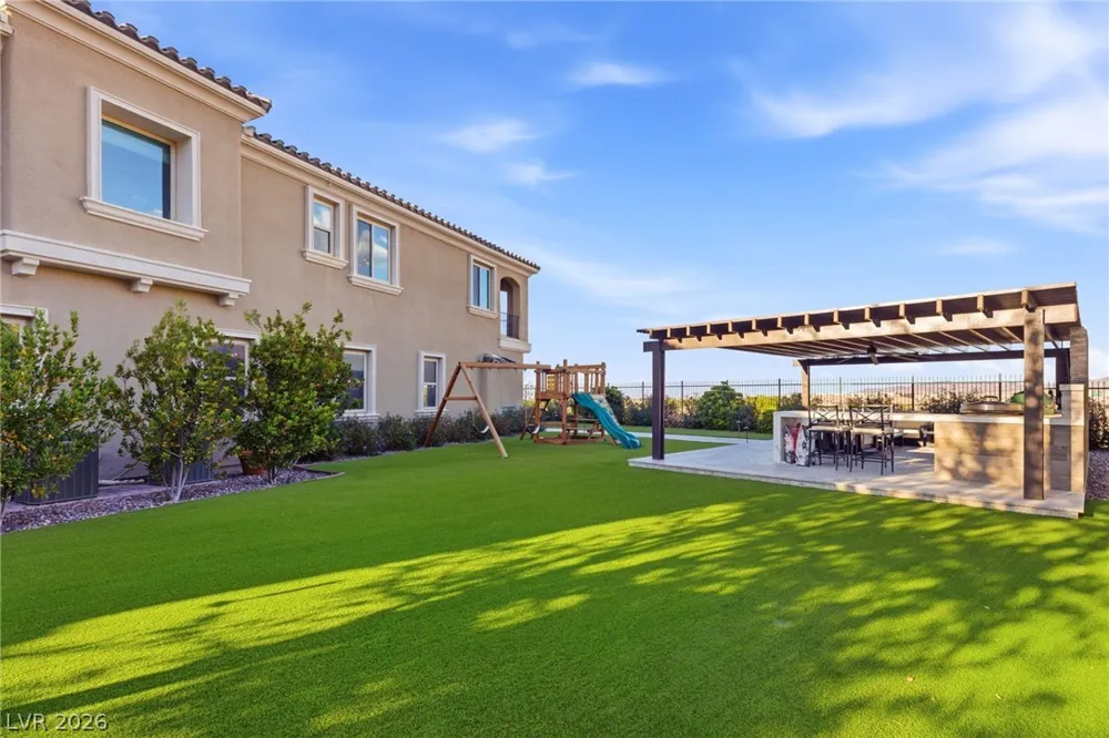 8 Olympia Chase Drive Las Vegas, NV 89141