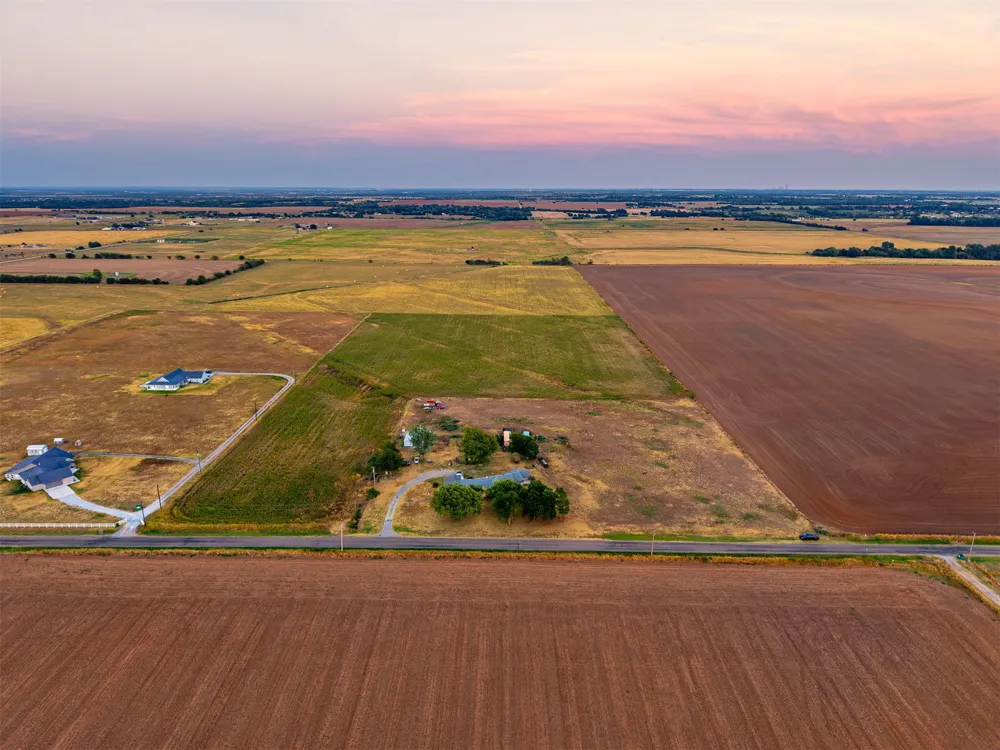 16 Gregory Road Yukon, OK 73099