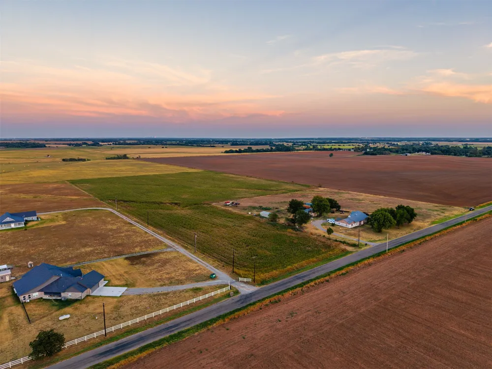 16 Gregory Road Yukon, OK 73099
