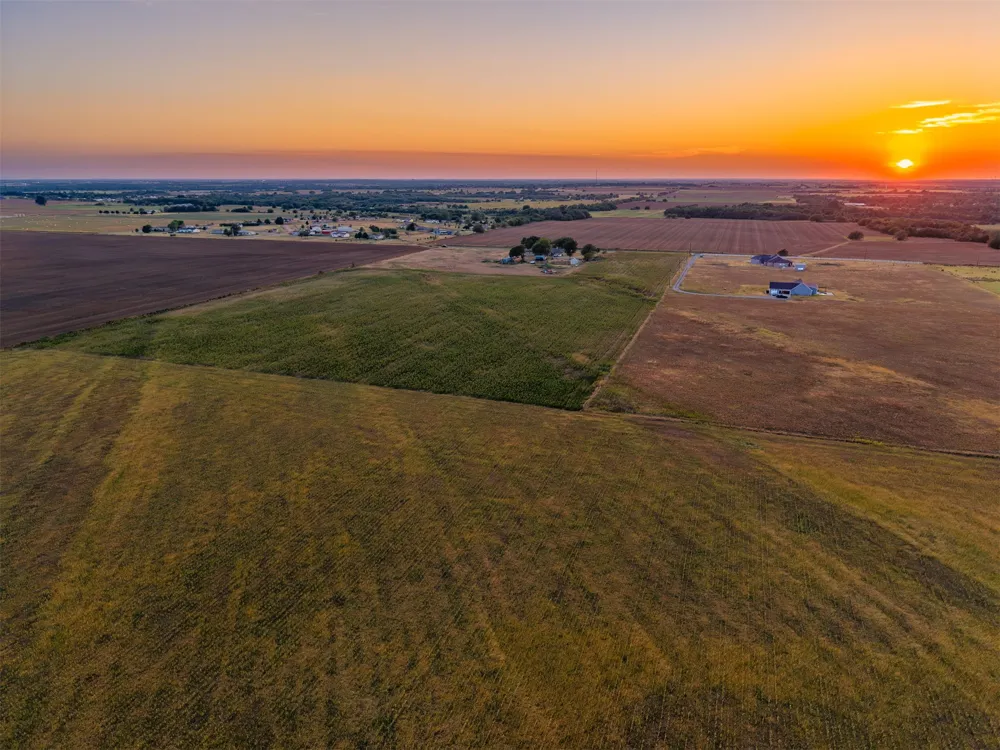 16 Gregory Road Yukon, OK 73099