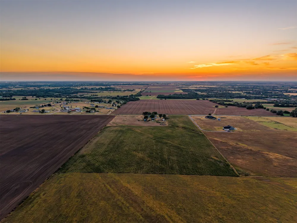 16 Gregory Road Yukon, OK 73099