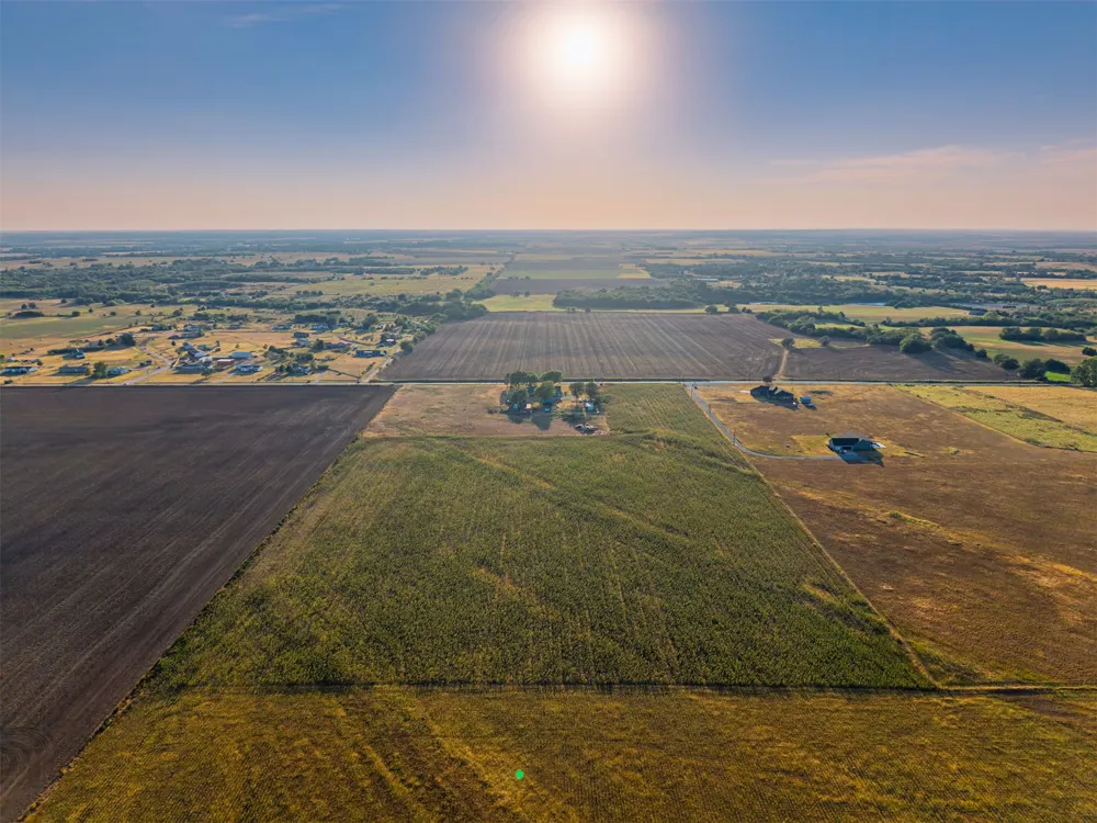 16 Gregory Road Yukon, OK 73099