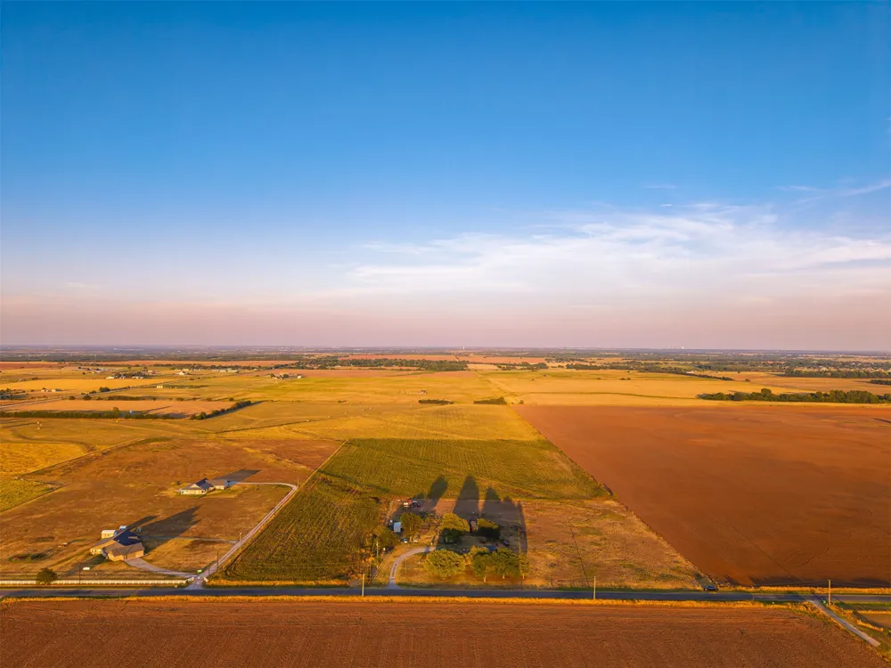 16 Gregory Road Yukon, OK 73099