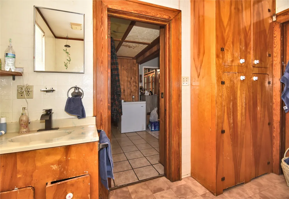 827 Norfolk Avenue Tulsa, OK 74106