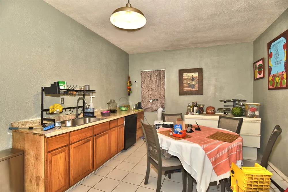 827 Norfolk Avenue Tulsa, OK 74106