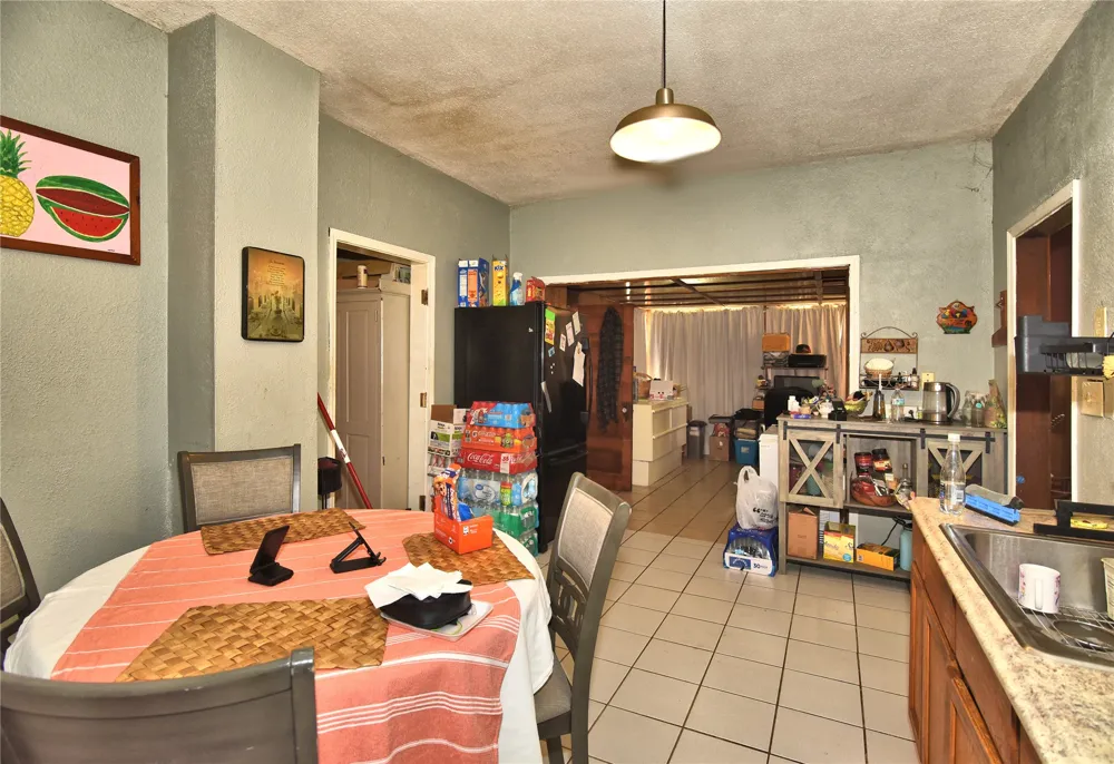 827 Norfolk Avenue Tulsa, OK 74106
