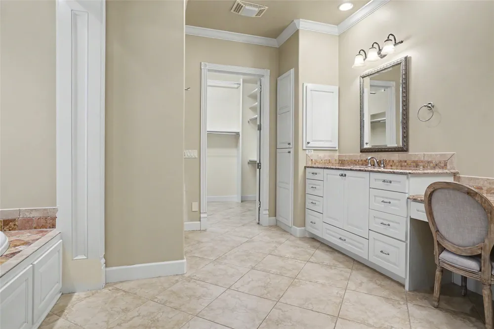 608 E Glendale Street Broken Arrow, OK 74011