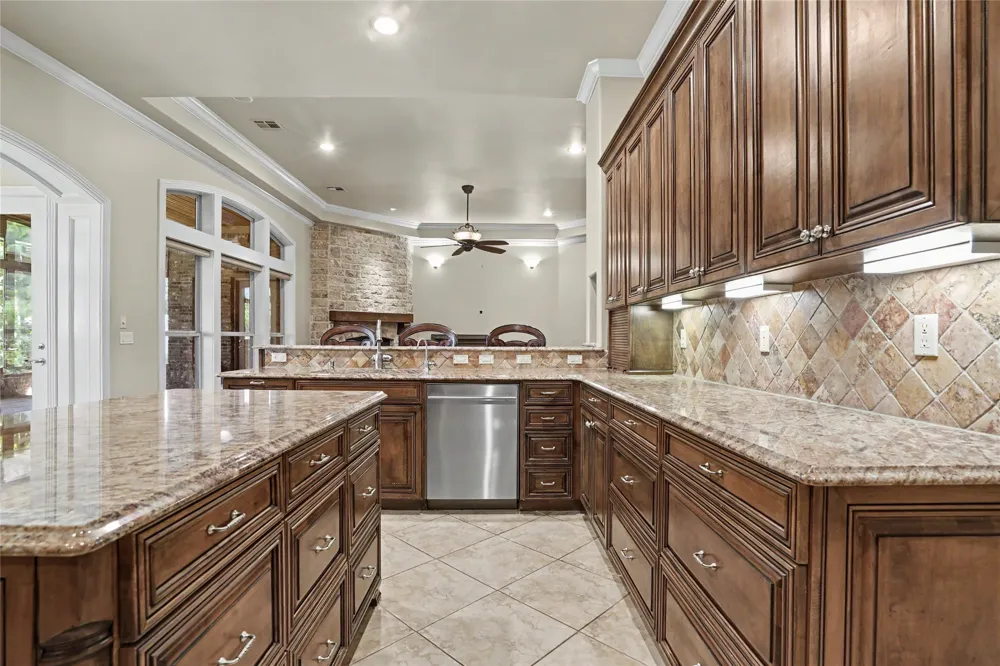 608 E Glendale Street Broken Arrow, OK 74011