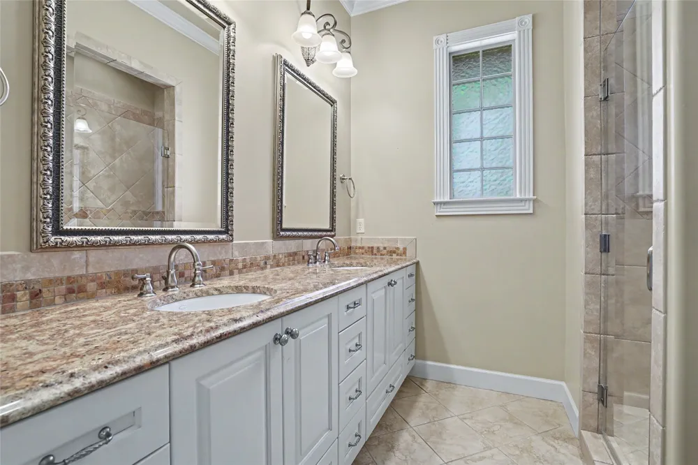608 E Glendale Street Broken Arrow, OK 74011