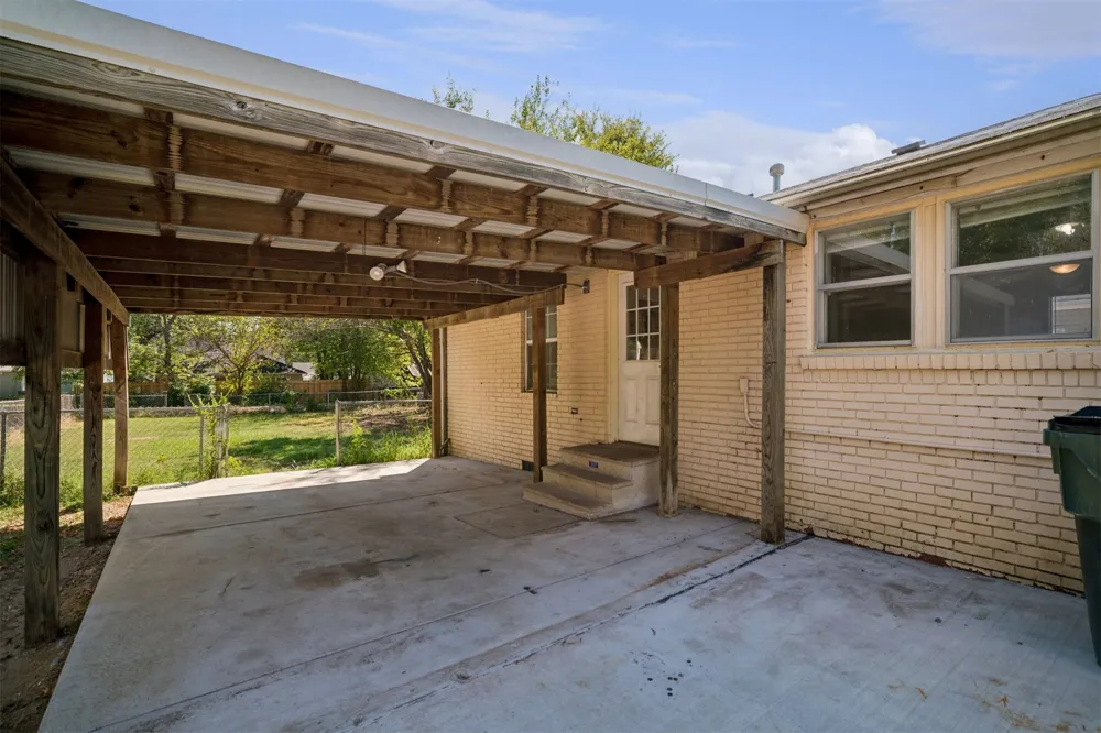 605 10th Street Collinsville, OK 74021