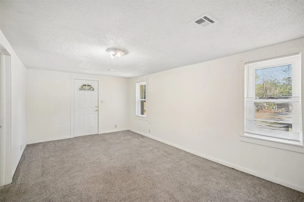 605 10th Street Collinsville, OK 74021