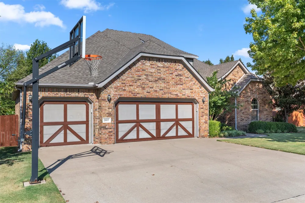 2607 Churchill Bartlesville, OK 74006