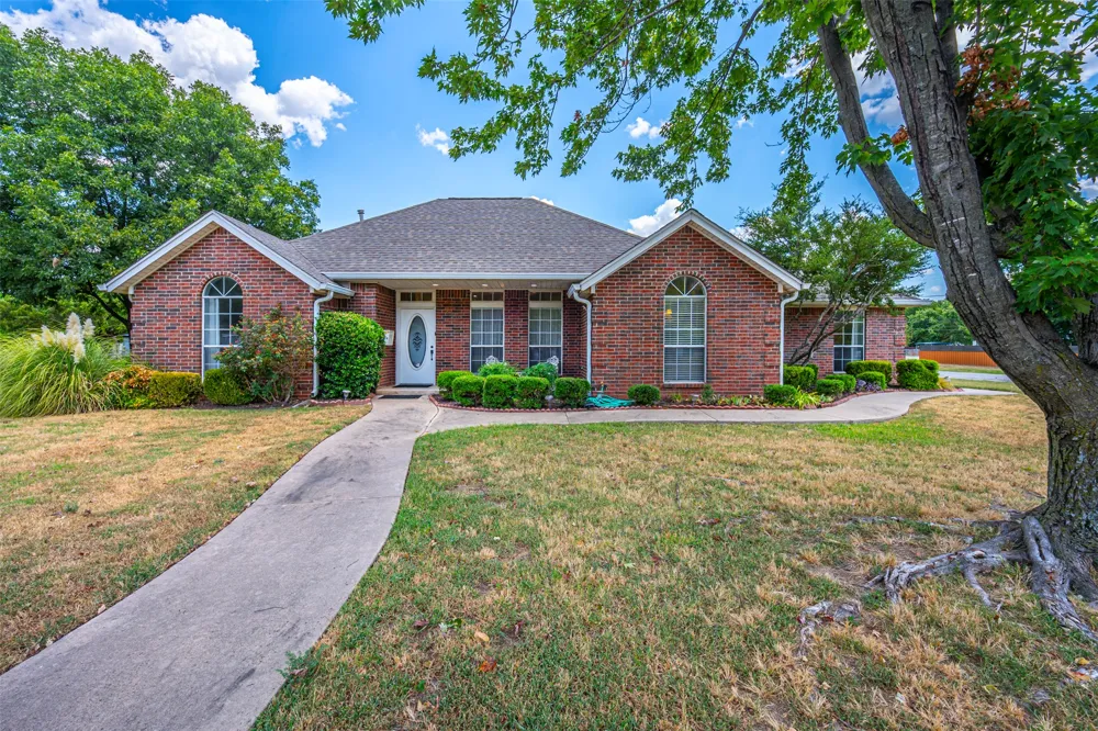 210 S 8th Davis, OK 73030