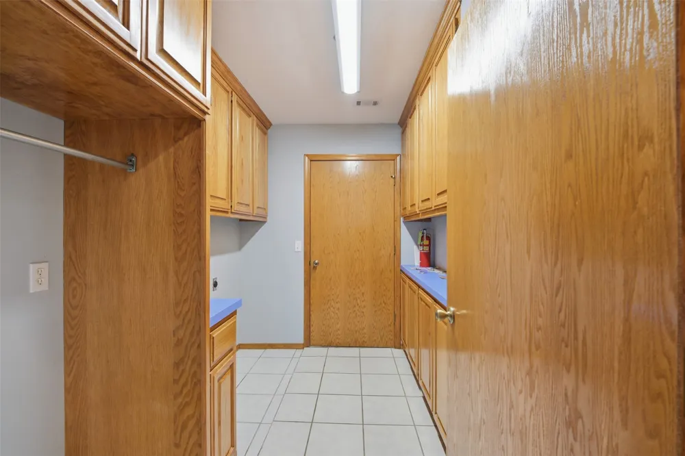 210 S 8th Davis, OK 73030